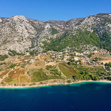 Tom House Ferienhaus *