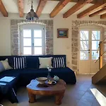 Tom House * Murvica (Brac)