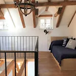 Semesterbostad Tom House *