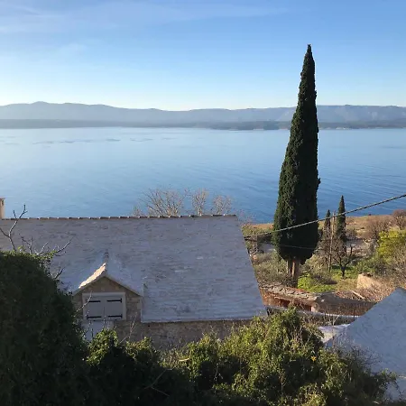 Tom House بيت للعطل