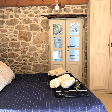 بيت للعطل Tom House *